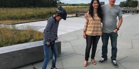 Tilflytterfamilie besøger Hjertet i Ikast